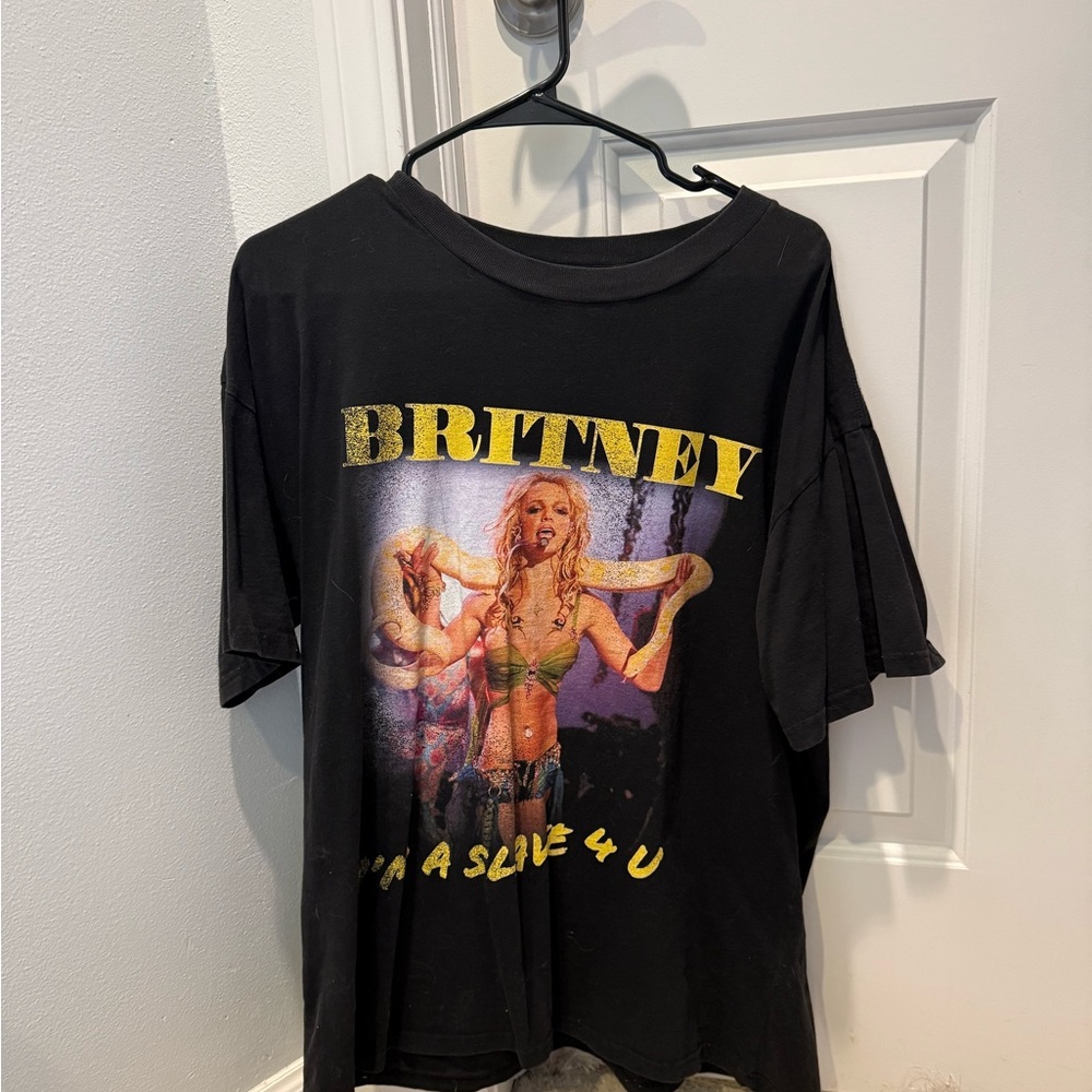 Black Britney Graphic T-Shirt